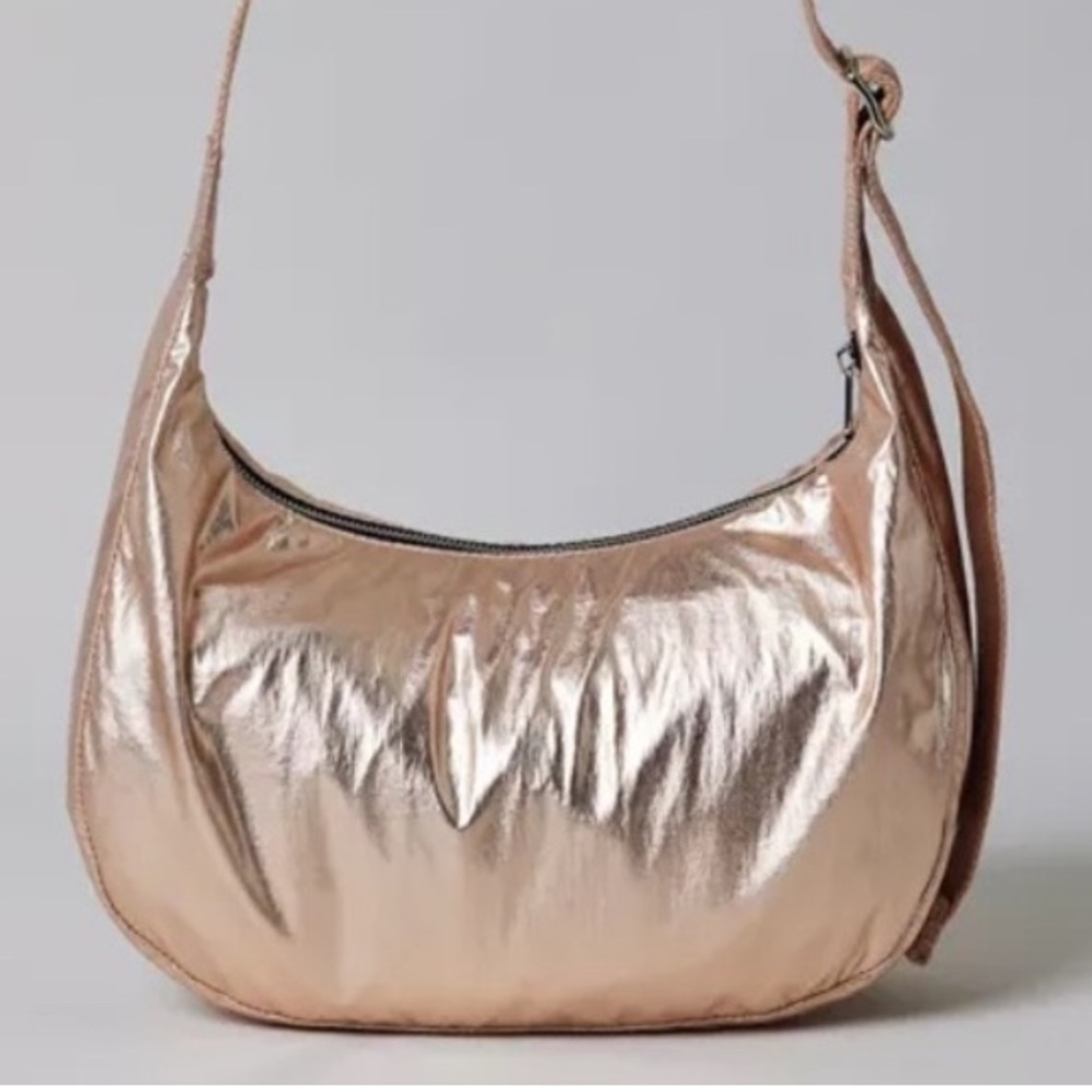 BAGGU Metallic Rose Gold Medium Crescent Crossbody Bag new nwt LAST ONE